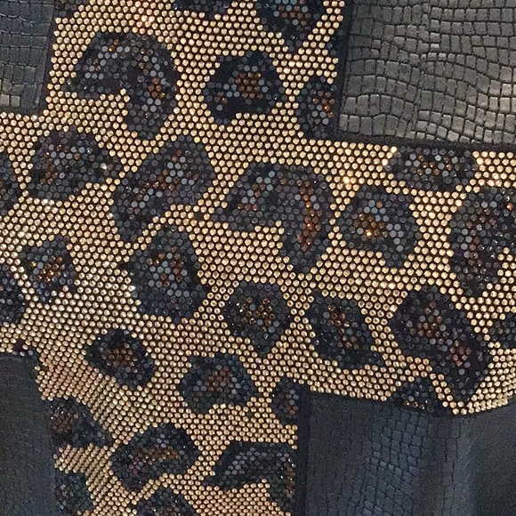 Madness National faux leather/sequin front top, long sleeves, size medium - Picture 4 of 14